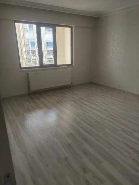 İlan Görseli https://cdn.ilanlar.com/images/l1/l2/{width}/{height}/30007912_1769457302963771985.jpg