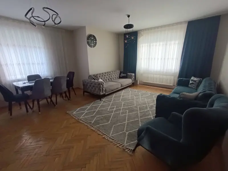 İlan Görseli https://cdn.ilanlar.com/images/l1/l2/{width}/{height}/30008219_1770556327203827436.jpg