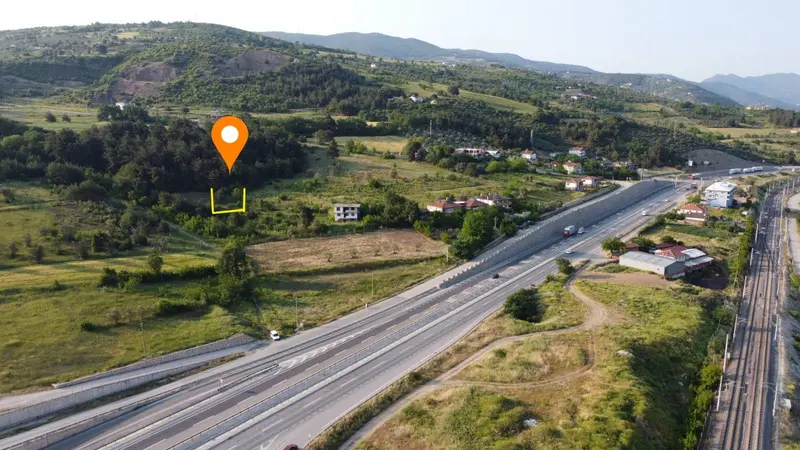 GEYVE DÜZAKÇAŞEHİR MAH.DE 413 m² FUL MANZARALI - % 30 - 2 KAT VİLLA İMARLI ARSA