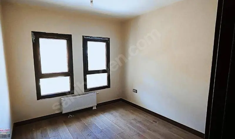 İlan Görseli https://cdn.ilanlar.com/images/l1/l2/{width}/{height}/30008323_1770891039168820915.jpg