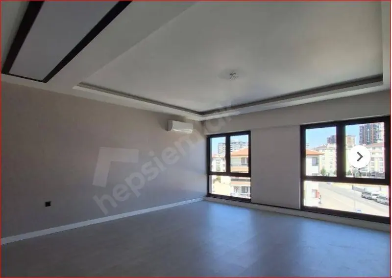 İlan Görseli https://cdn.ilanlar.com/images/l1/l2/{width}/{height}/30008339_1770928792290895277.jpg