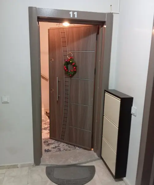 İlan Görseli https://cdn.ilanlar.com/images/l1/l2/{width}/{height}/30008517_1771758168584407440.jpg