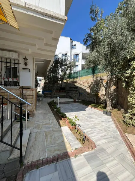 SE&AS EXCLUSIVE: ERDEKTE 4+2, 650 m² LÜKS VİLLA FIRSATI