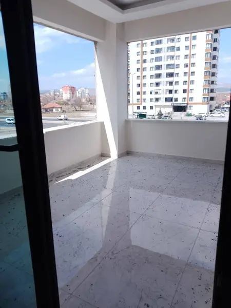 İlan Görseli https://cdn.ilanlar.com/images/l1/l2/{width}/{height}/30009165_1774472765070808003.jpg