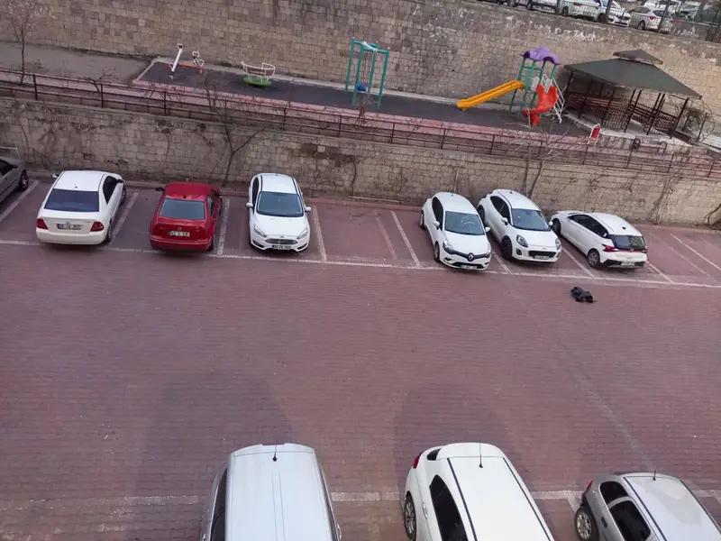 İlan Görseli https://cdn.ilanlar.com/images/l1/l2/{width}/{height}/30009366_1774979257790342776.jpg