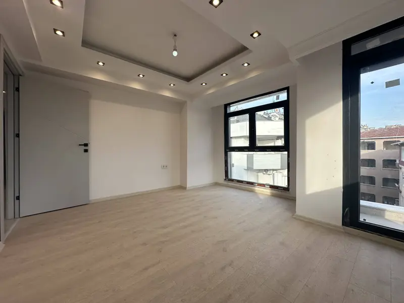 İlan Görseli https://cdn.ilanlar.com/images/l1/l2/{width}/{height}/30009484_1775237138233578780.jpg