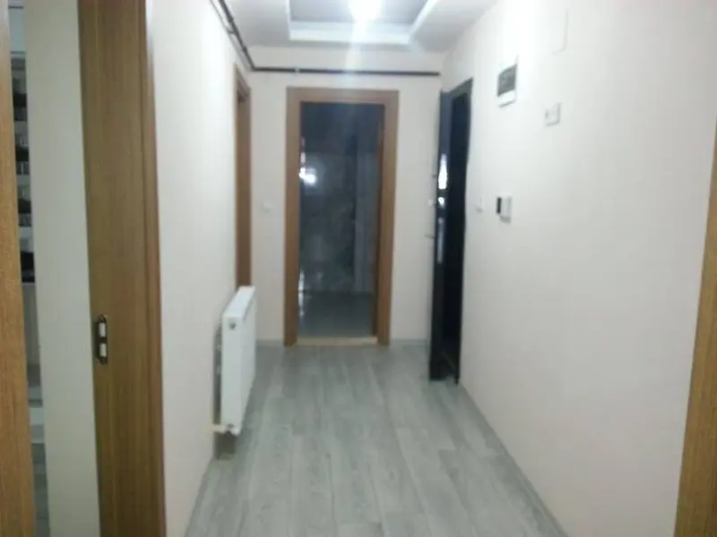 İlan Görseli https://cdn.ilanlar.com/images/l1/l2/{width}/{height}/30010028_1776416942772213130.jpg