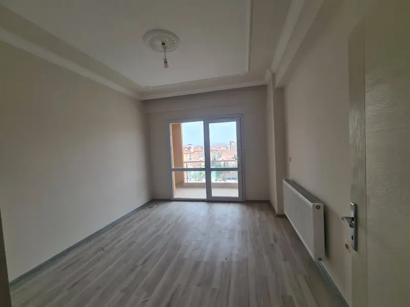 SELÇUKTA FATİH SULTAN CAMİ ALTINDA 3+1 SAT DAİRE