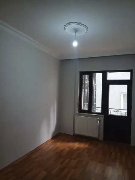 İlan Görseli https://cdn.ilanlar.com/images/l1/l2/{width}/{height}/30010189_1776775356056077651.jpg