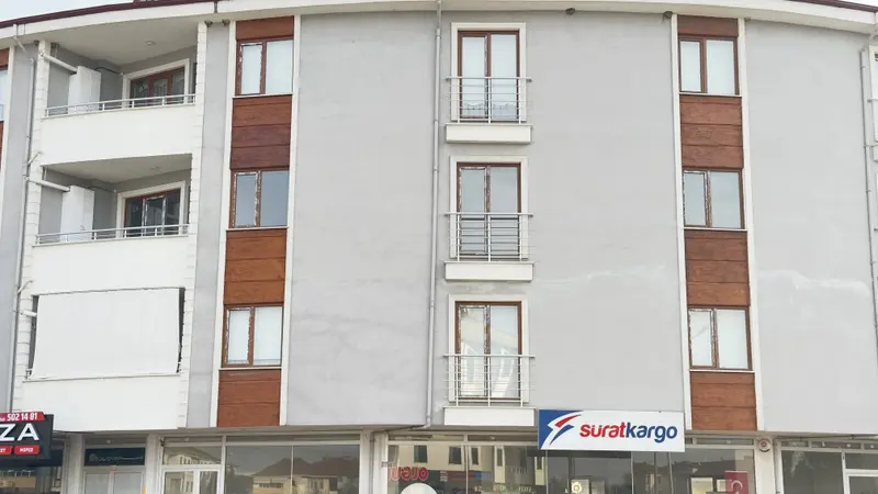 İlan Görseli https://cdn.ilanlar.com/images/l1/l2/{width}/{height}/30010415_1777321461389409040.jpg