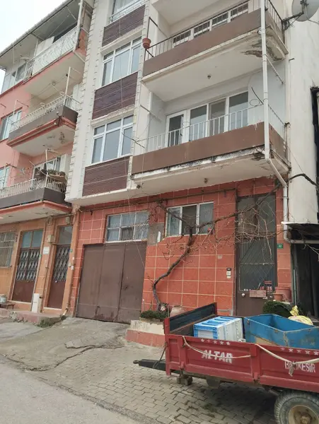 İlan Görseli https://cdn.ilanlar.com/images/l1/l2/{width}/{height}/30010636_1777791339055143052.jpg