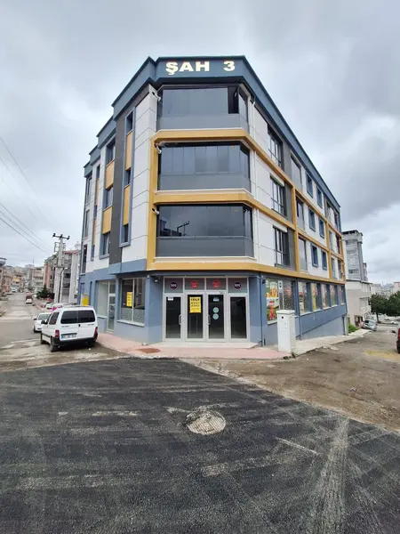 https://cdn.ilanlar.com/images/l1/l2/{width}/{height}/30010798_1778060392990543947.jpg