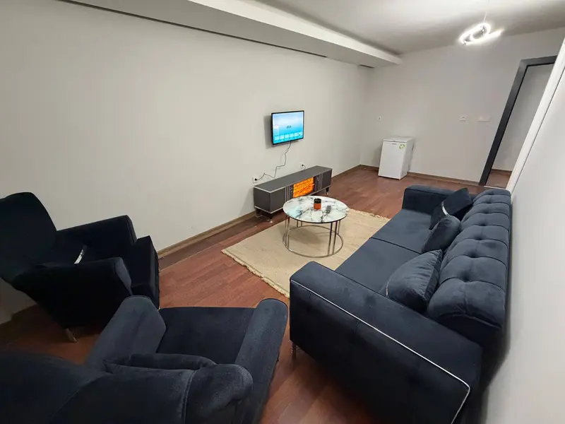 https://cdn.ilanlar.com/images/l1/l2/{width}/{height}/30010841_1778101265775829611.jpg