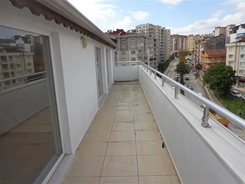 İlan Görseli https://cdn.ilanlar.com/images/l1/l2/{width}/{height}/30010858_1778144885717694528.jpg