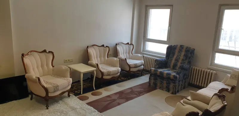 Ulus Hacıbayram Cami altında 400m. Salon Bağımsız