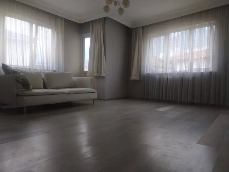 İlan Görseli https://cdn.ilanlar.com/images/l1/l2/{width}/{height}/30011209_1778839052962574647.jpg