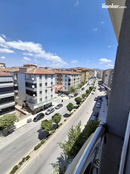 Çorum Merkez Ulukavak Mahallesi 3+1 140 m² satılık daire - Fotoğraf 1