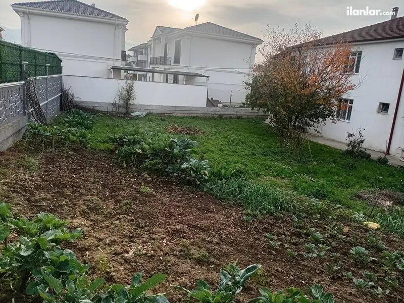 Sakarya Akyazı İnönü Mahallesi 488 m² satılık ticari + Konut arsa - Fotoğraf 1