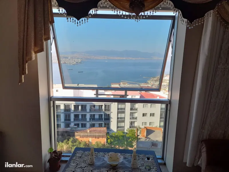 İzmir Bayraklı Cengizhan Mahallesi 2+1 115 m² satılık daire - Fotoğraf 1