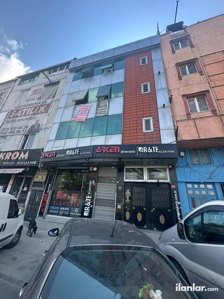 İstanbul Gaziosmanpaşa Karadeniz Mahallesi 175 m² satılık iş Hanı Katı & Ofisi - Fotoğraf 1