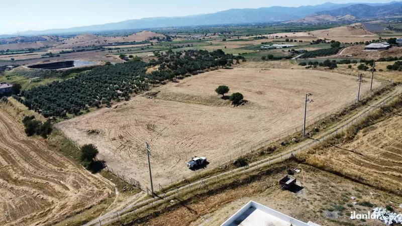 İzmir Tire Adnan Menderes Mahallesi 11.738 m² satılık tarla arsa - Fotoğraf 1