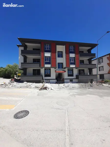 Erzincan Merkez Başbağlar Mahallesi 3+1 145 m² satılık daire - Fotoğraf 1