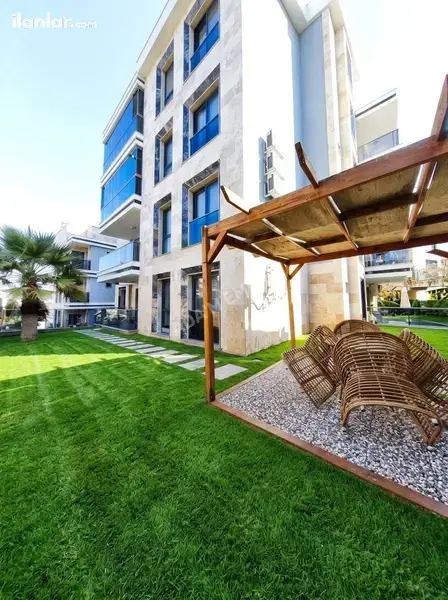 Aydın Kuşadası Değirmendere Mahallesi 3+1 135 m² satılık daire - Fotoğraf 1