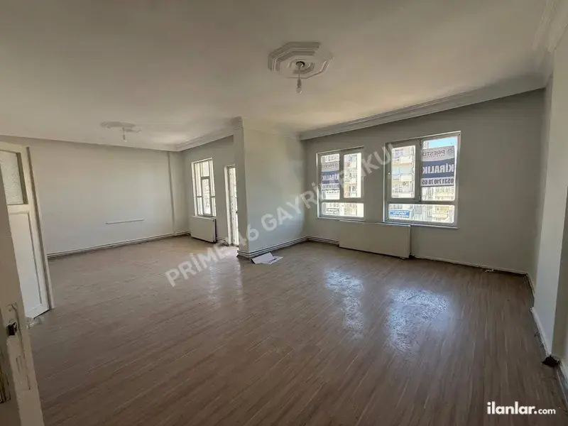 Kahramanmaraş Dulkadiroğlu İsmet Paşa Mahallesi 4+1 180 m² kiralık daire - Fotoğraf 1