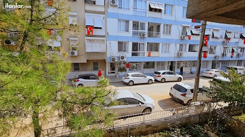 İzmir Karşıyaka Bahçelievler Mahallesi 3+1 160 m² satılık daire - Fotoğraf 1