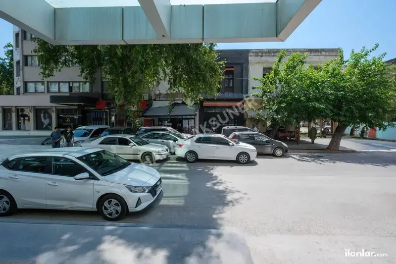 İzmir Konak Akdeniz Mahallesi 150 m² satılık bina - Fotoğraf 1