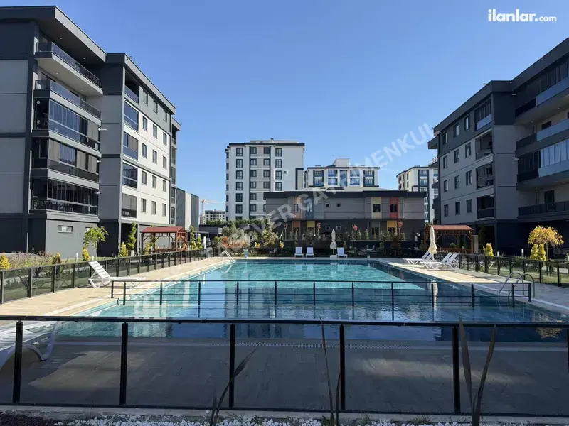 Tekirdağ Çerkezköy Cumhuriyet Mahallesi 3+1 135 m² satılık daire - Fotoğraf 1
