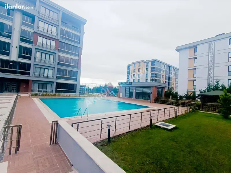 Tekirdağ Çerkezköy Cumhuriyet Mahallesi 3+1 135 m² satılık daire - Fotoğraf 1