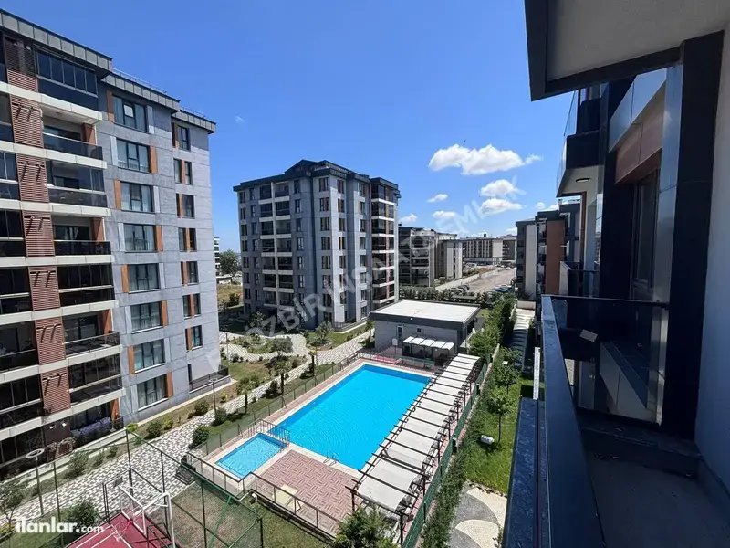 Tekirdağ Çerkezköy Cumhuriyet Mahallesi 1+1 65 m² satılık daire - Fotoğraf 1