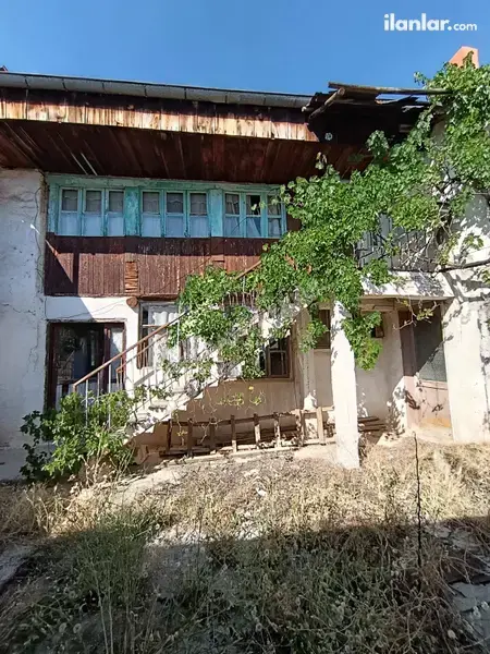 Denizli Tavas Kızılcabölük Mahallesi 4+2 175 m² satılık köy Evi - Fotoğraf 1