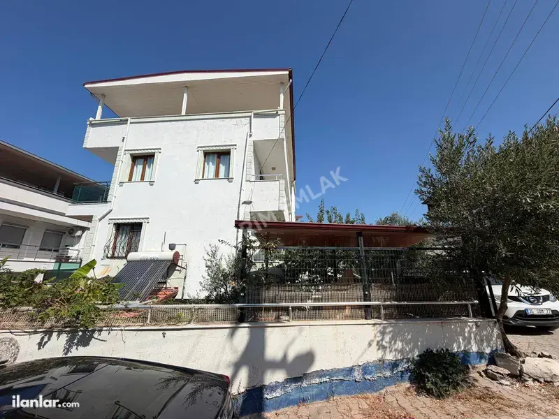 İzmir Seferihisar Mersin Alanı Mahallesi 2+1 160 m² satılık daire - Fotoğraf 1