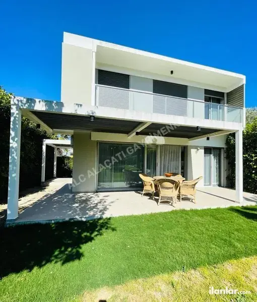 İzmir Çeşme Alaçatı Mahallesi 4+1 120 m² satılık villa - Fotoğraf 1