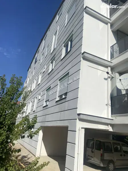 Burdur Bucak Mehmet Akif Mahallesi 2+1 105 m² satılık daire - Fotoğraf 1