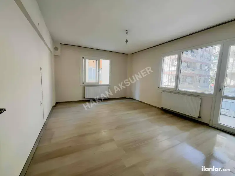 İzmir Bornova Doğanlar Mahallesi 3+1 130 m² kiralık daire - Fotoğraf 1