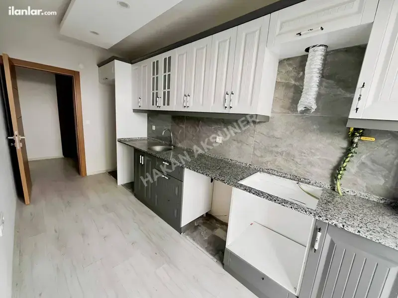 İzmir Bornova Mevlana Mahallesi 4+1 235 m² kiralık daire - Fotoğraf 1