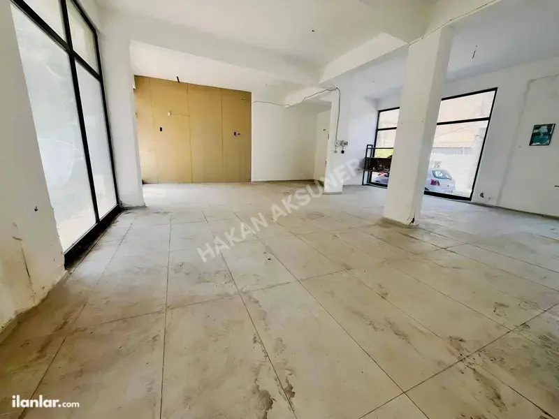 İzmir Bornova Doğanlar Mahallesi 200 m² kiralık dükkan & Mağaza - Fotoğraf 1