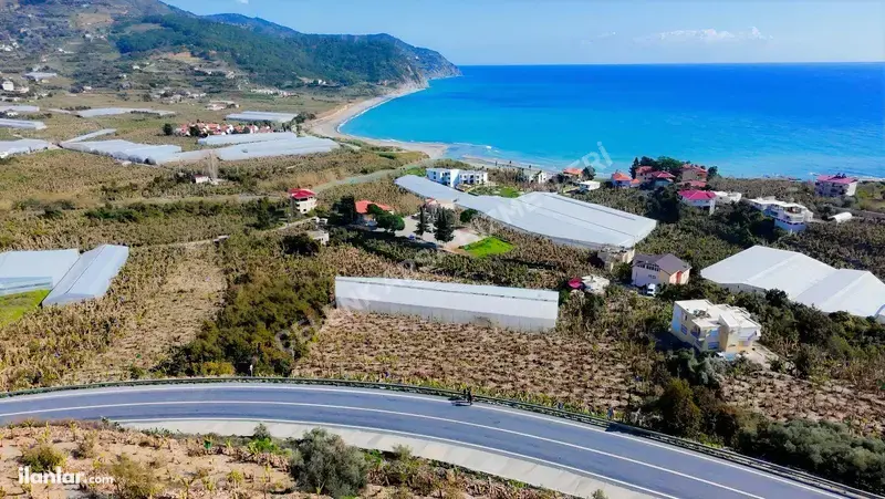 Antalya Gazipaşa Yakacık Mahallesi 854 m² satılık villa arsa - Fotoğraf 1