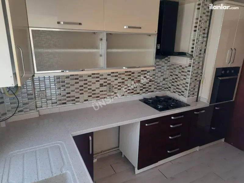 Ankara Yenimahalle Batı Sitesi Mahallesi 3+1 130 m² kiralık daire - Fotoğraf 1