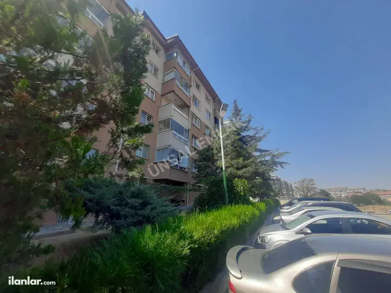 Ankara Yenimahalle Batı Sitesi Mahallesi 3+1 130 m² satılık daire - Fotoğraf 1