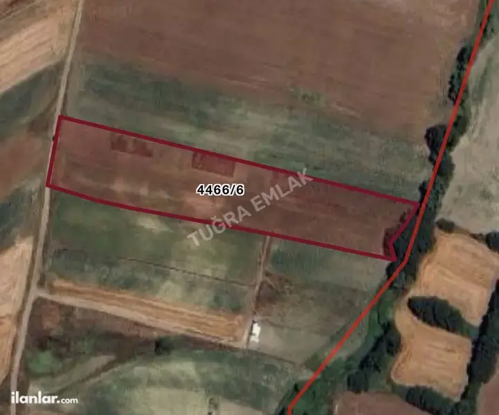 İstanbul Silivri Gazitepe Mahallesi 1.975 m² satılık tarla arsa - Fotoğraf 1