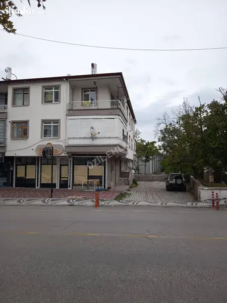 Isparta Merkez Turan Mahallesi 3+1 150 m² kiralık en Üst Kat - Fotoğraf 1