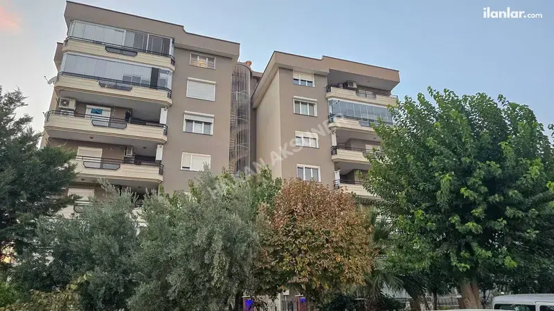 İzmir Buca Efeler Mahallesi 3+1 240 m² satılık daire - Fotoğraf 1