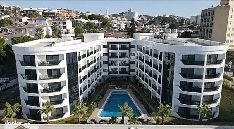 Aydın Kuşadası Kadınlar Denizi Mahallesi 1+1 50 m² kiralık daire - Fotoğraf 1