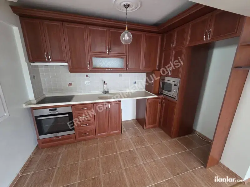 İzmir Çeşme Musalla Mahallesi 3+1 135 m² kiralık daire - Fotoğraf 1