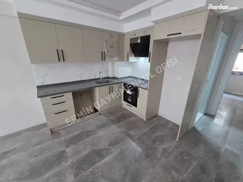 İzmir Balçova Onur Mahallesi 2+1 100 m² satılık daire - Fotoğraf 1