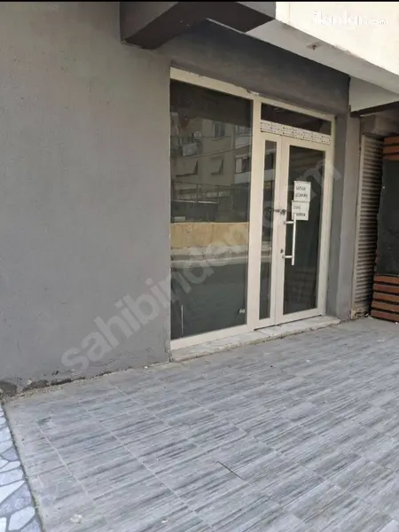 İzmir Bayraklı Osmangazi Mahallesi 35 m² satılık dükkan & Mağaza - Fotoğraf 1